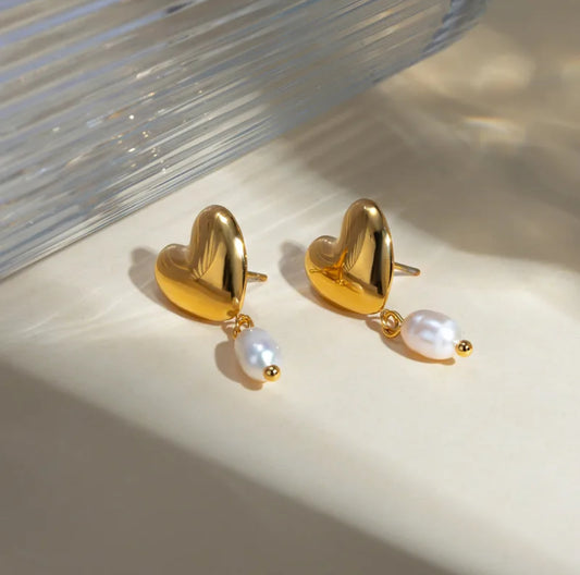 ‘PEARL HEART’ earrings