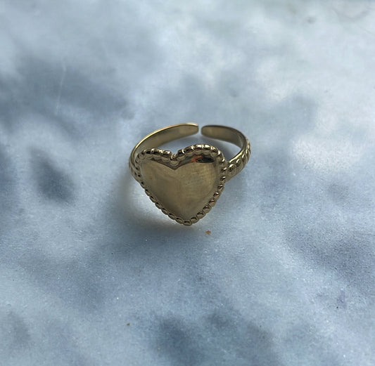 ‘BIG HEART’ ring goud