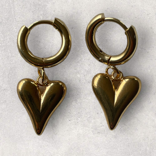 ‘CONNECTED LOVE’ earrings goud