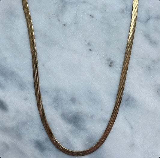 ‘FLAT SNAKE’ necklace