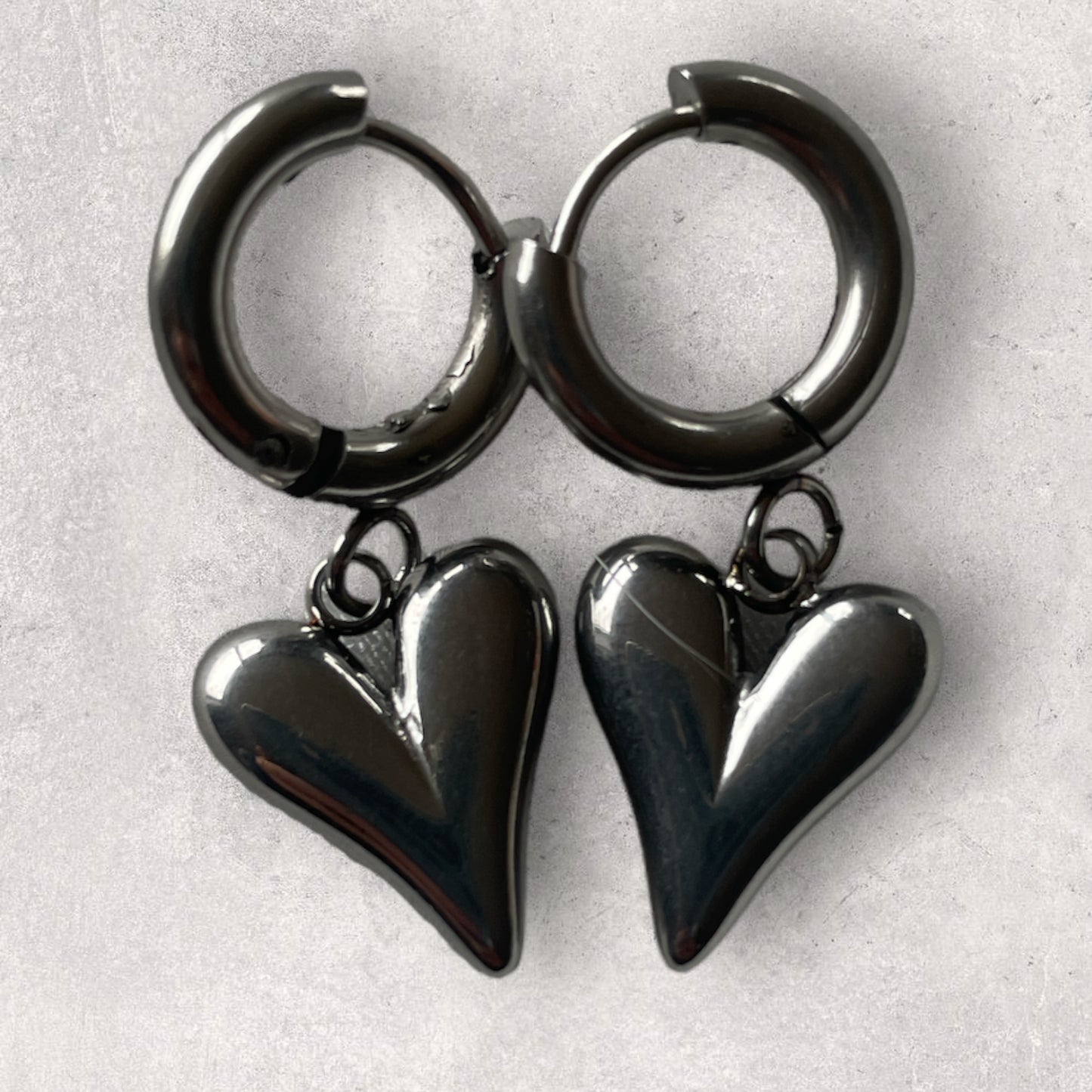 ‘CONNECTED LOVE’ earrings zilver
