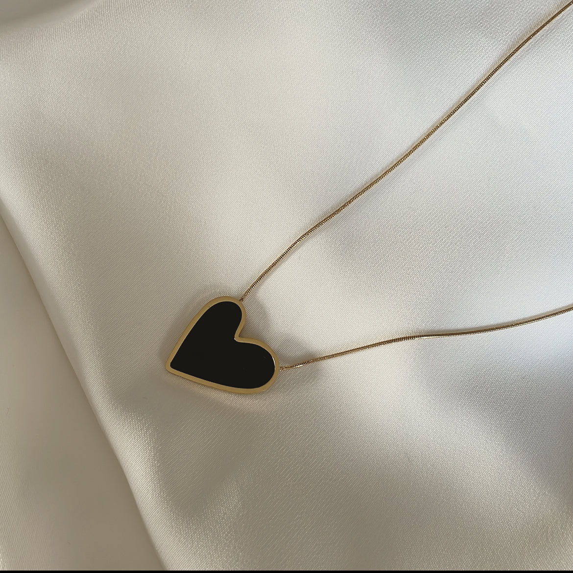 ‘FASHION HEART’ necklace zwart