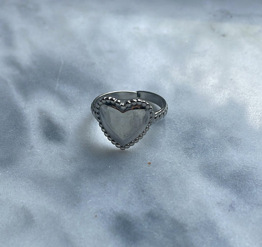 ‘BIG HEART’ ring zilver