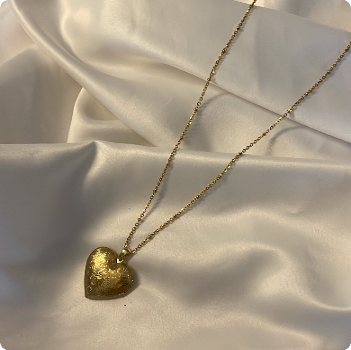 ‘BANGER HEART’ necklace