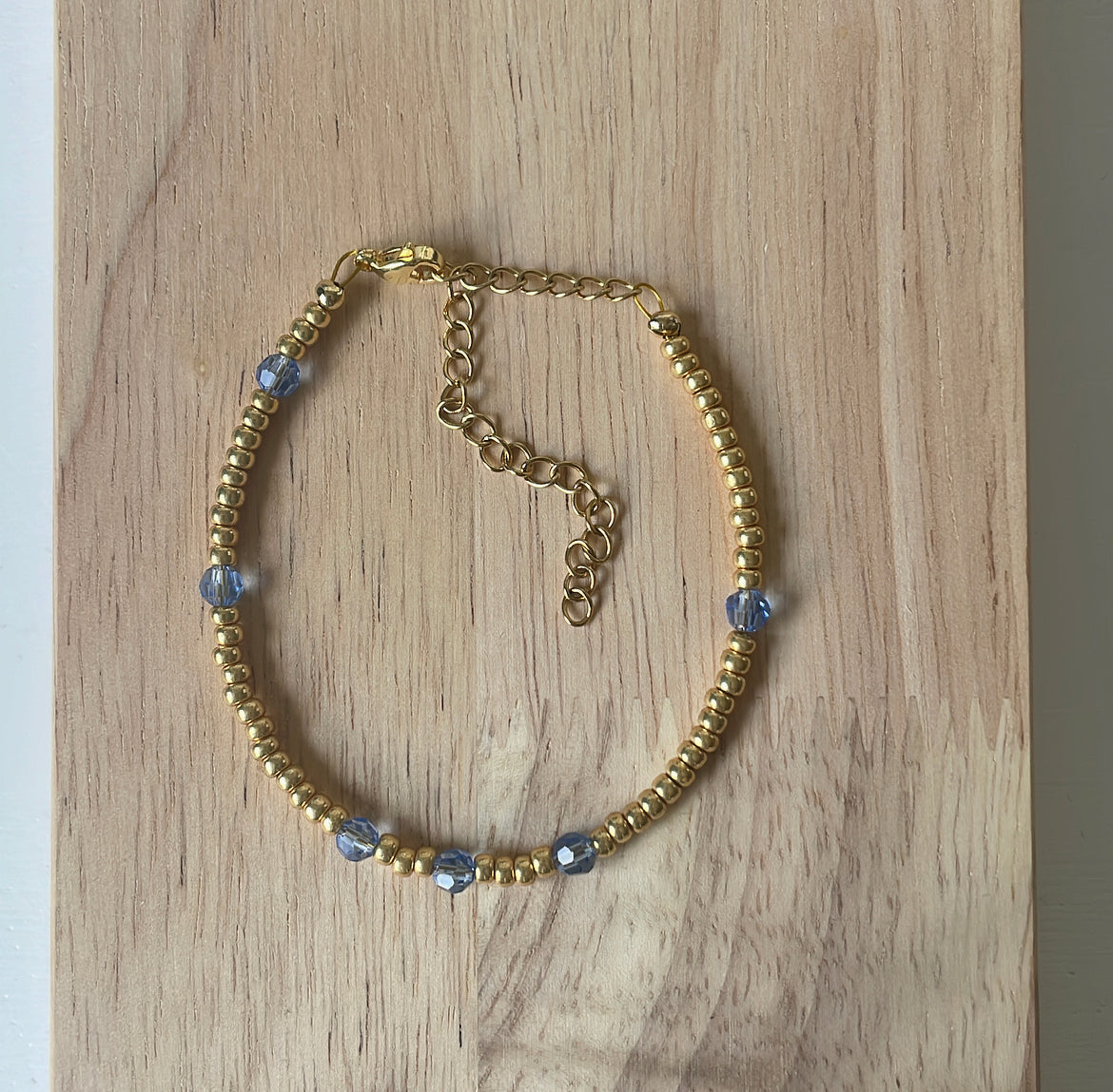 ‘SHINEY SPARKLE’ bracelet blauw-goud
