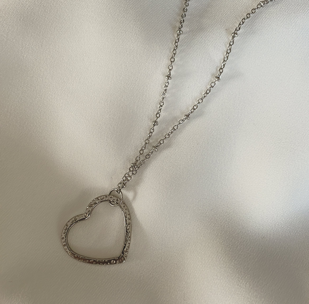 ‘OPEN HEART’ necklace zilver