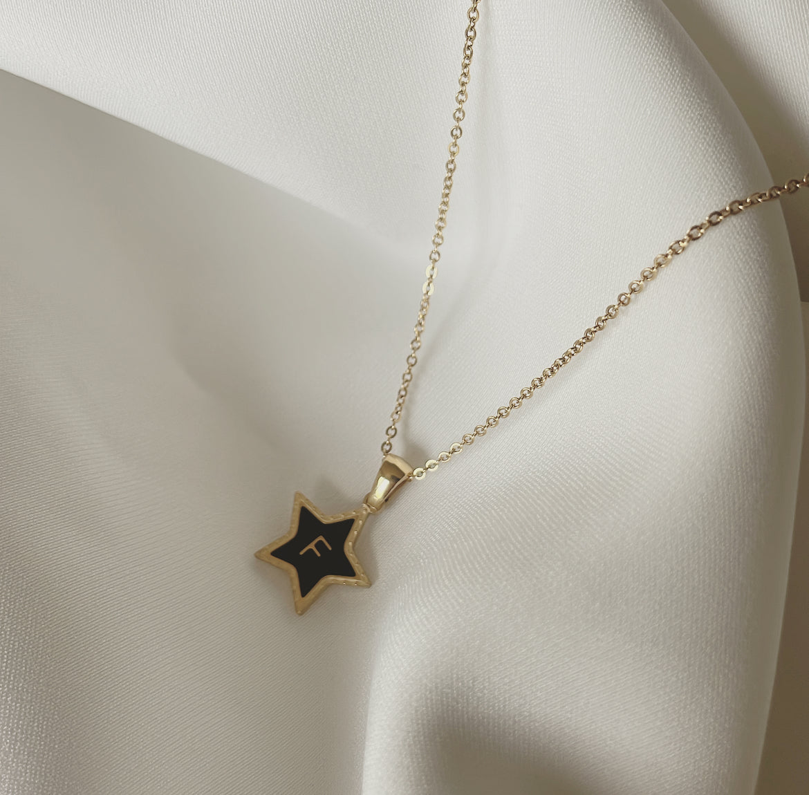 ‘STARRY INITIAL’ necklace (A-Z)