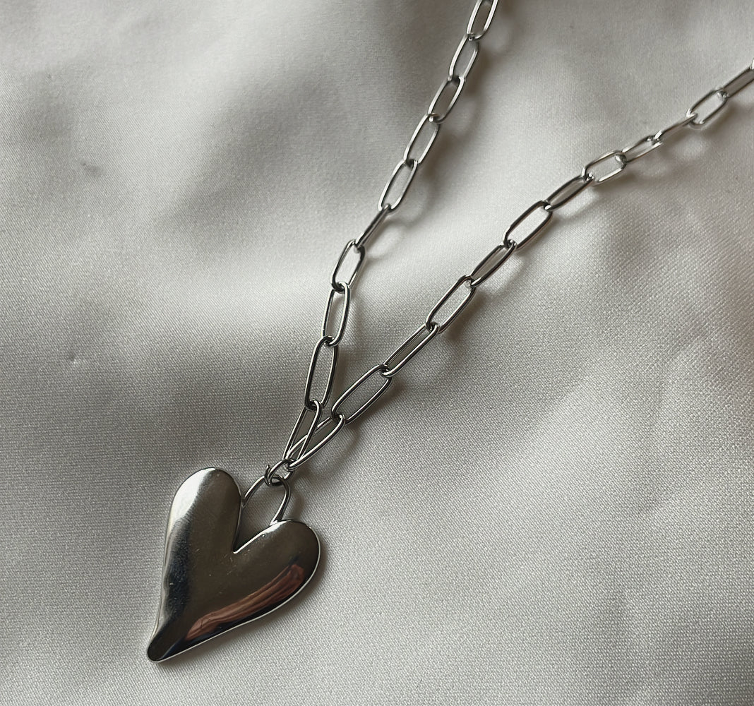 ‘INFINITY LOVE 1’ necklace zilver