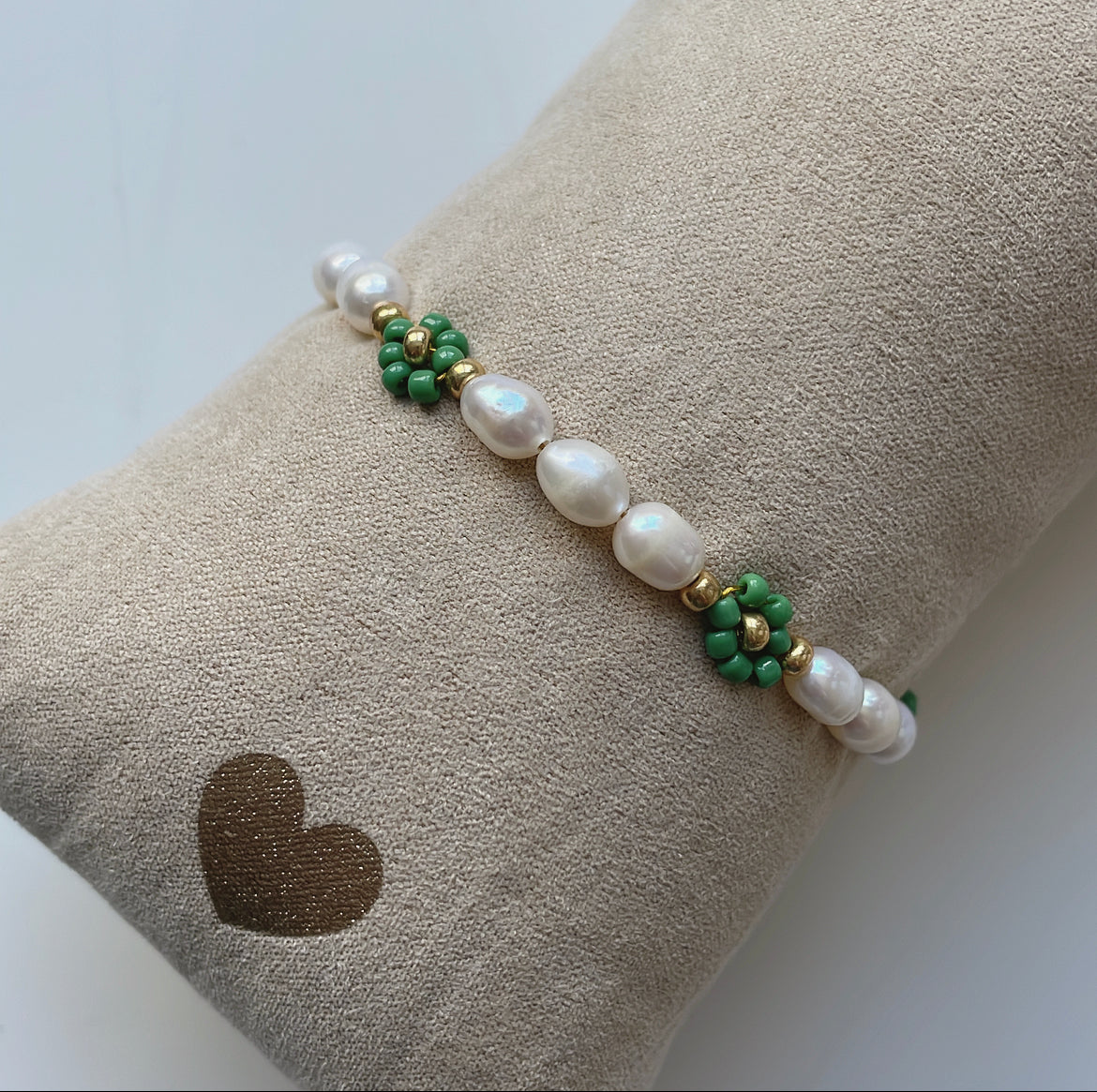 ‘FLOWER POWER’ bracelet groen